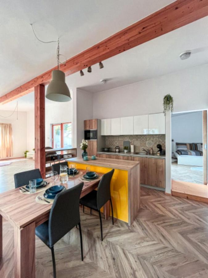 Apartman Niklan Rožnov pod Radhoštěm Екстериор снимка