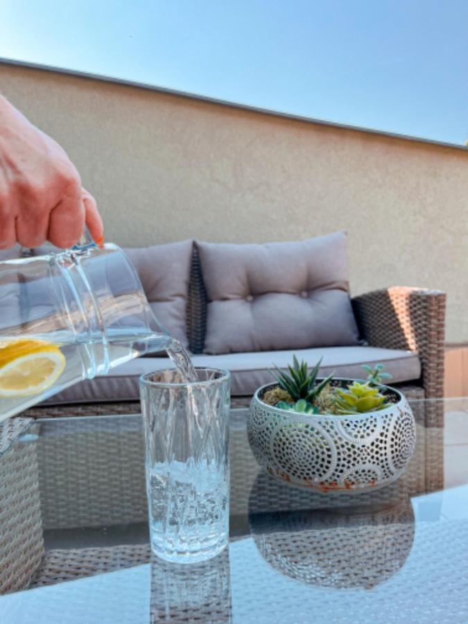 Apartman Niklan Rožnov pod Radhoštěm Екстериор снимка