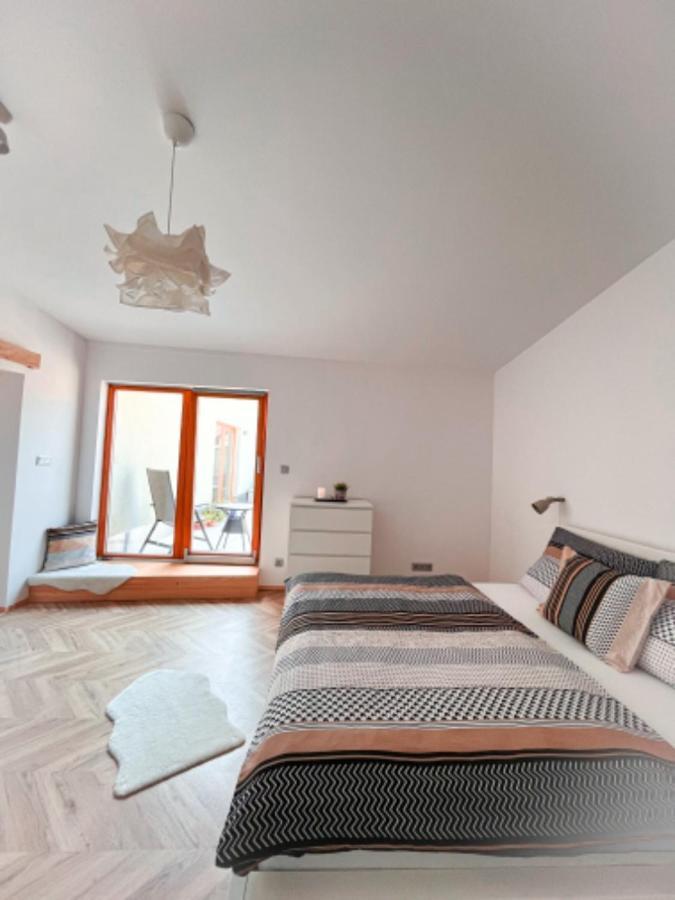 Apartman Niklan Rožnov pod Radhoštěm Екстериор снимка