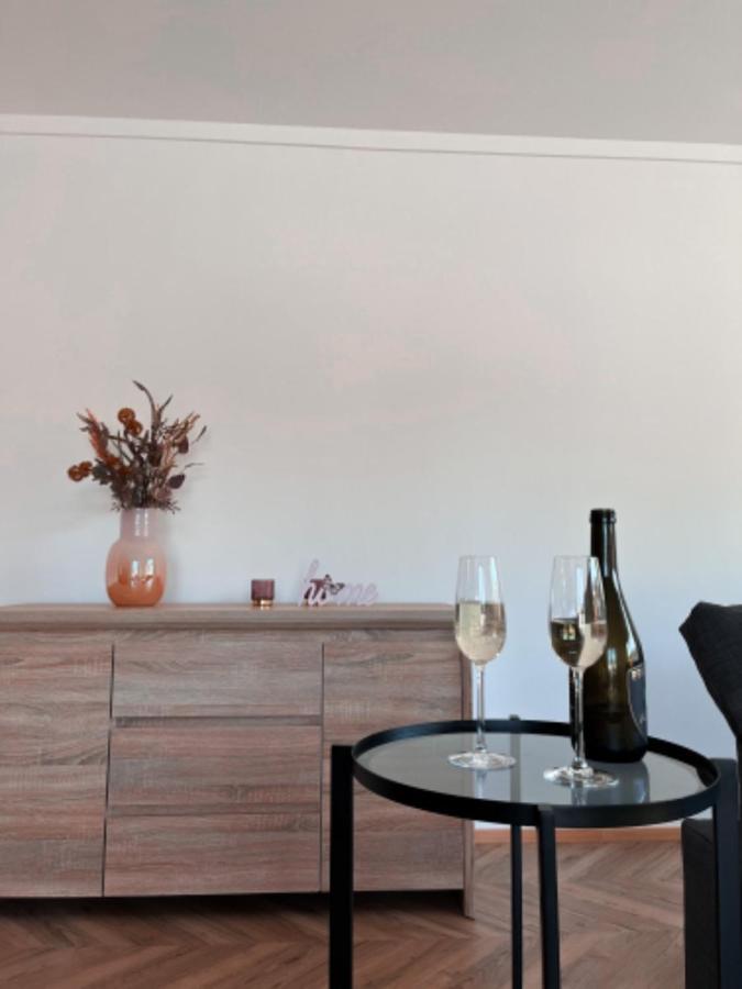 Apartman Niklan Rožnov pod Radhoštěm Екстериор снимка