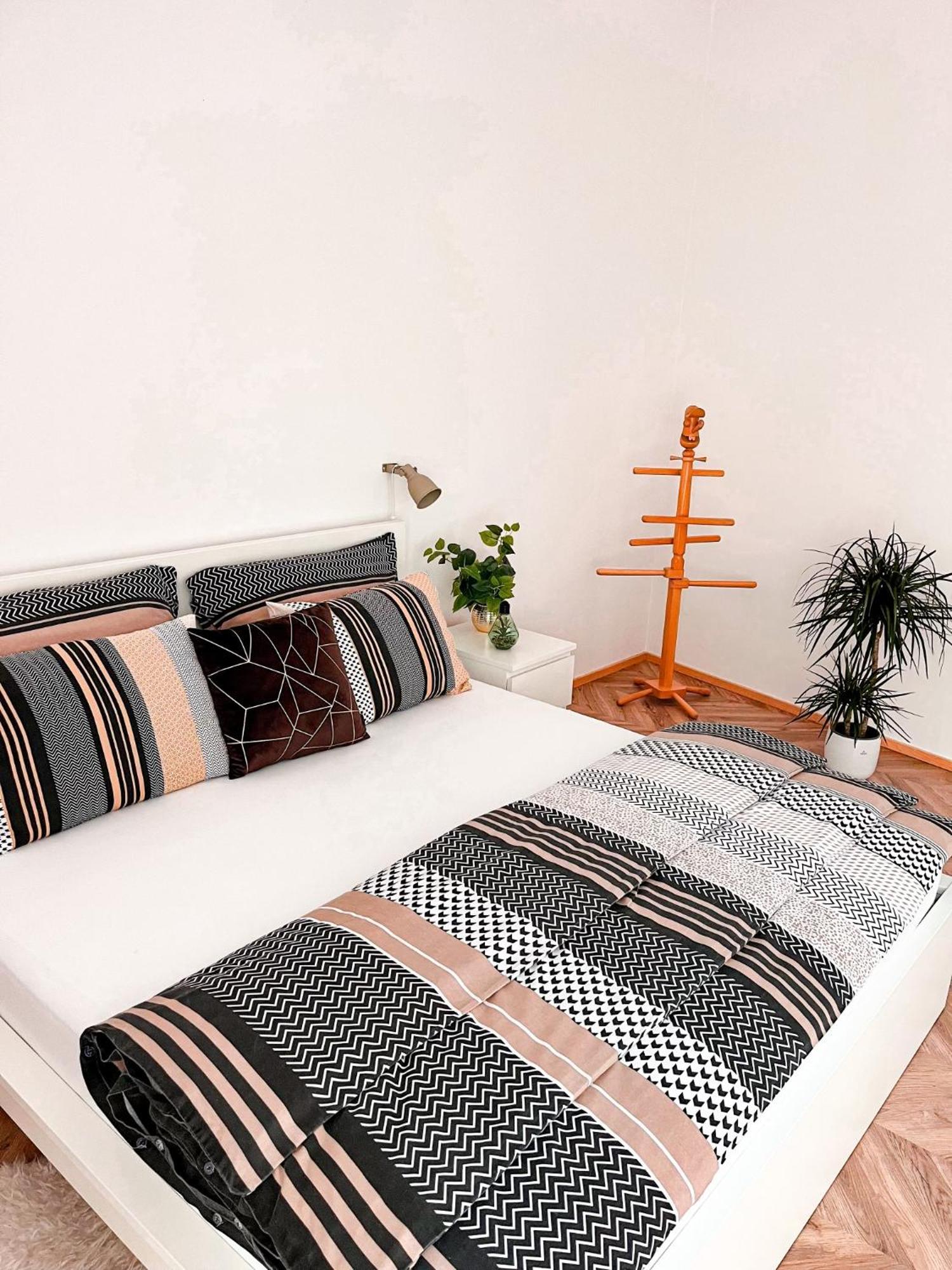 Apartman Niklan Rožnov pod Radhoštěm Екстериор снимка